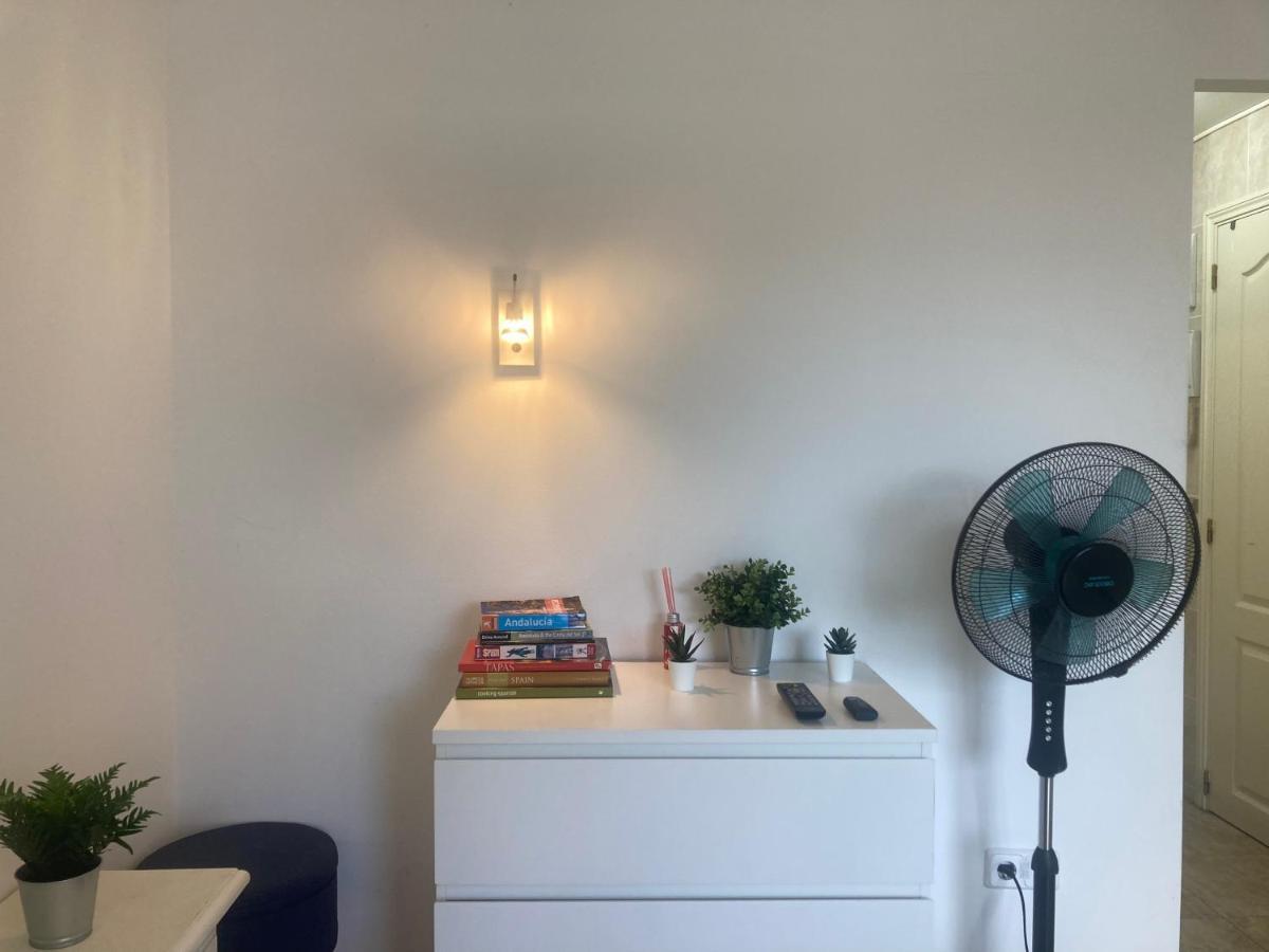 Cozy Studio Near The Beach Sitio de Calahonda Exterior photo